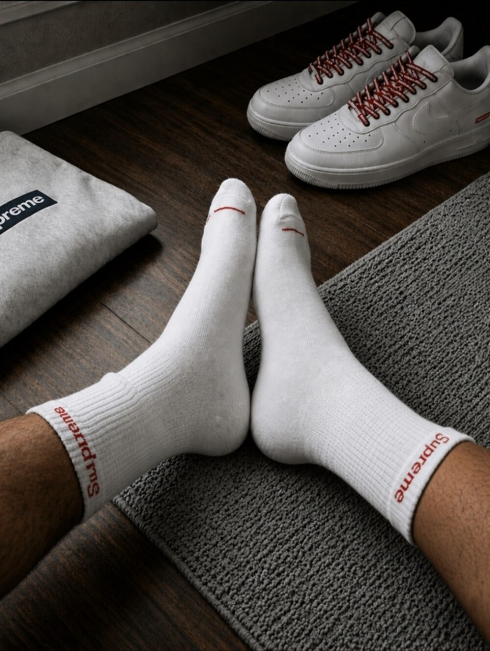 Supreme x Hanes Crew Socks – White (1 Pair) – Size OS